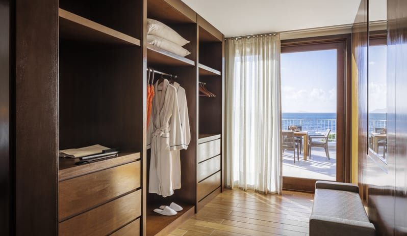 Oceanfront Junior Suite Closet